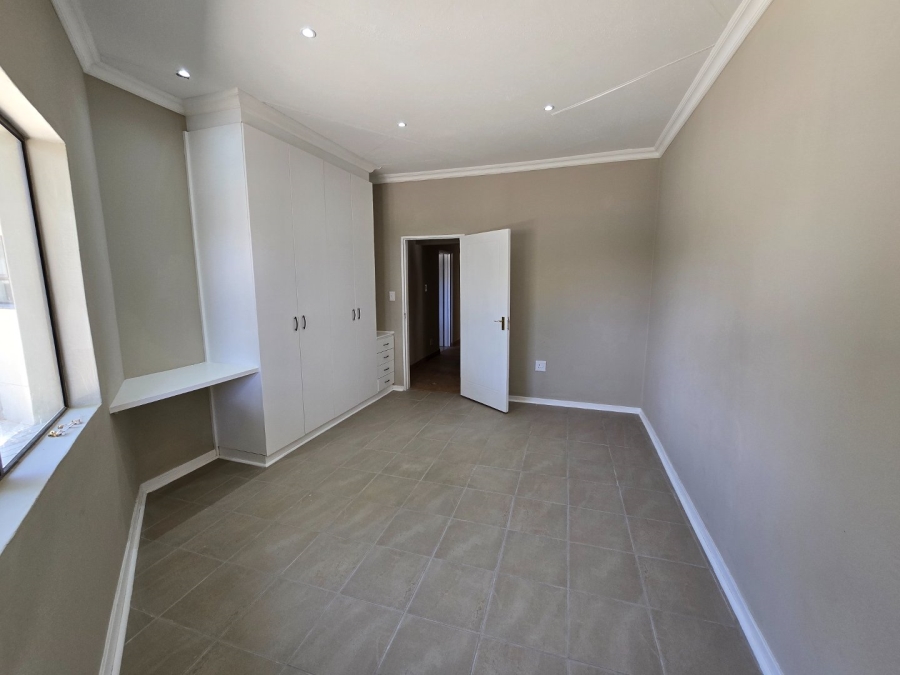 To Let 4 Bedroom Property for Rent in Hospitaalheuwel Free State